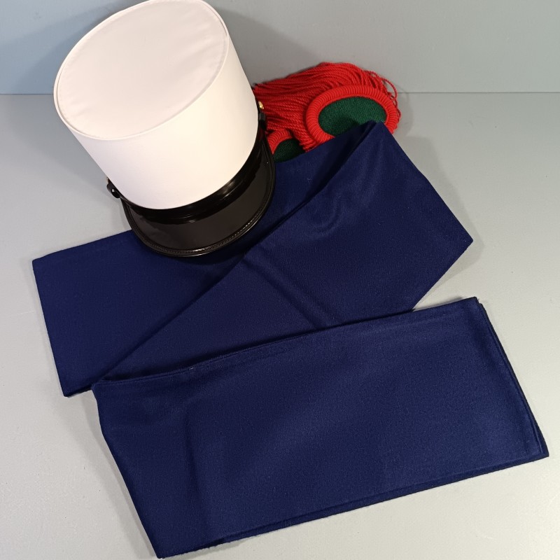 ENSEMBLE LEGIONNAIRE KEPI BLANC EPAULETTES ROUGES ET VERTES CEINTURE BLEUE LEGION ETRANGERE PARA GENIE INFANTERIE